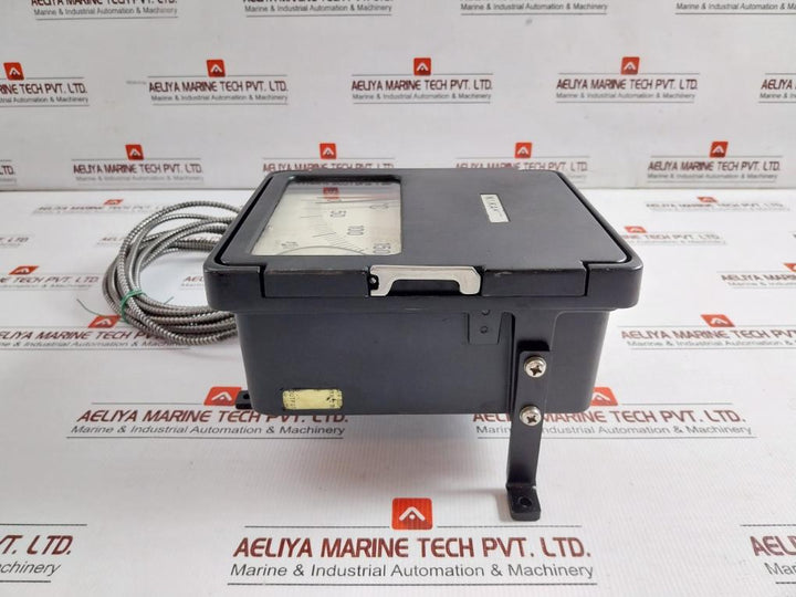 Nakakita Seisakusho Temperature Controller 1.4 Kgf/Cm2 Nstm732