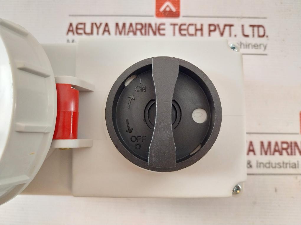 Nante 182124 Socket Plug Ip67 32A-3H/380-415V- 3P+E/50+60Hz Iec60309-2