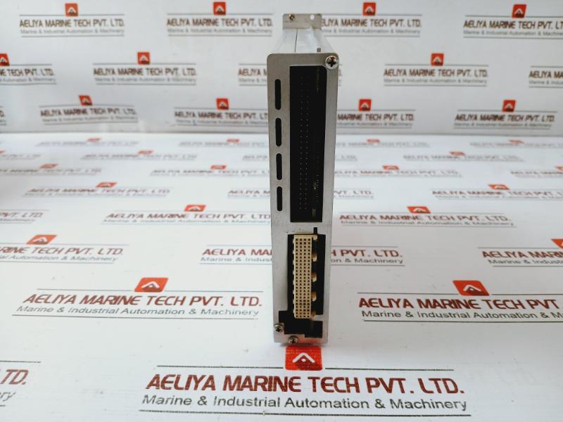 National Instruments Scxi-1000 Chassis 181445L-31 Rev: 4.0 65Va 47-63Hz 240Vac