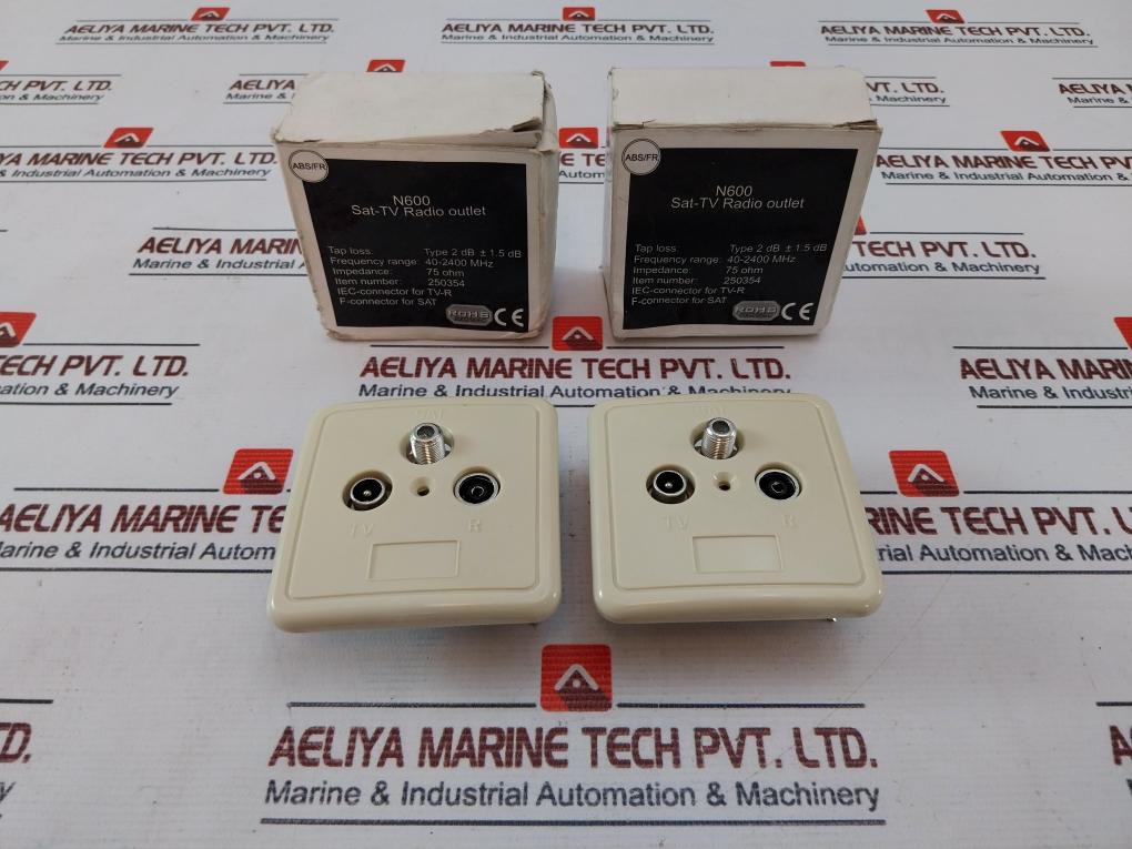 Naval N600 SAT-TV-R Sat-Tv Radio Outlet 250354