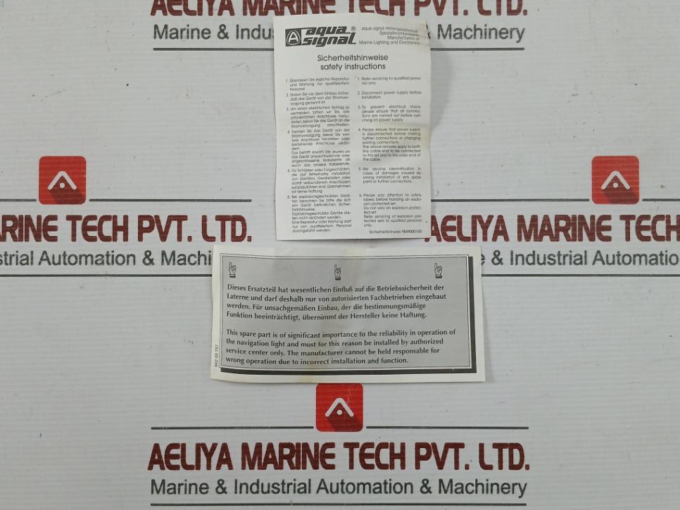 Navigation Light Lens New Condition E-8307000500 Aqua Signal Upper F 70/70M