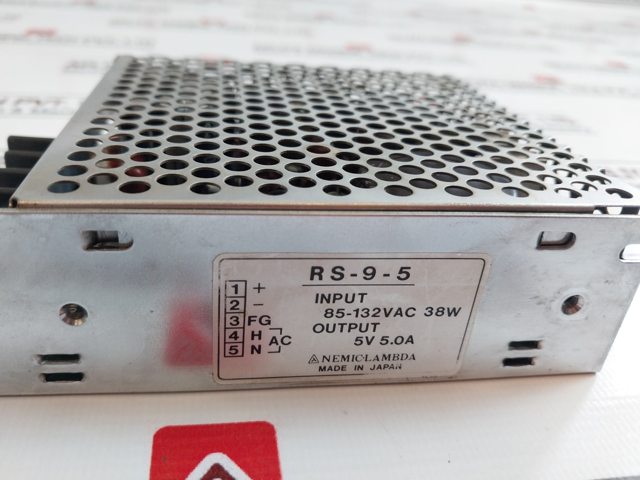 Nemic-lambda Rs-9-5 Power Supply 85-132Vac 38W