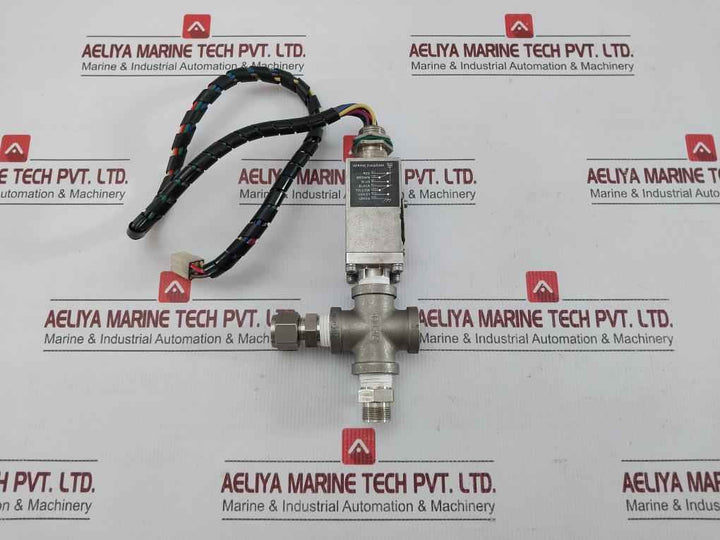 Neo-dyn Adjustable Pressure Switch 1 To 24 Psig Decr 131P42Cc6Bhrs