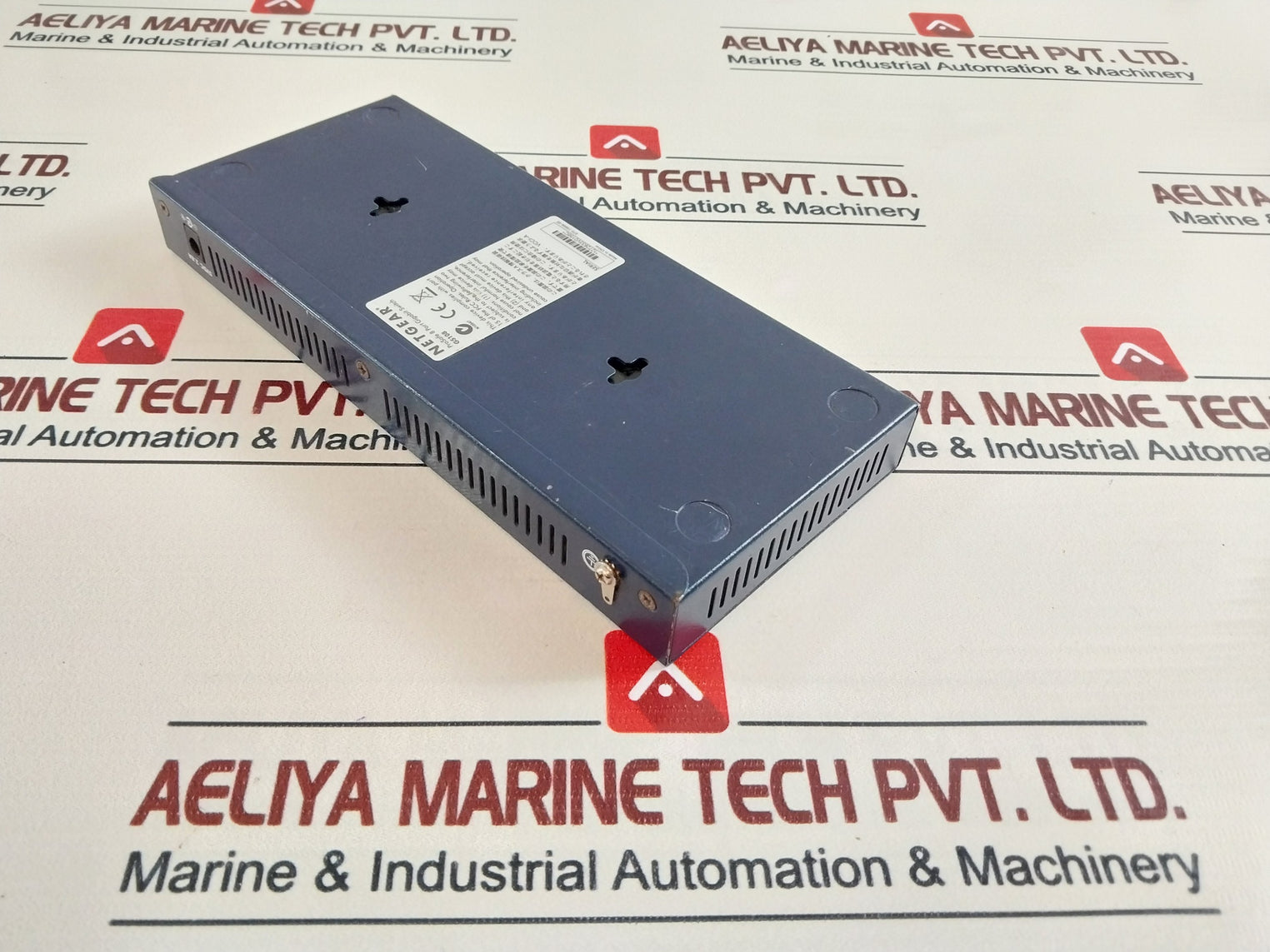 Netgear Gs108 Gigabit Ethernet Switch 8 Port 10/100/1000Mbps