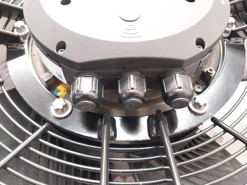 Ebm-papst Axial Flow Cooling Fan W3G910-ku25-03/F01 3Ph 380-480Vac 50/60Hz