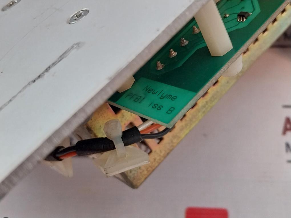 Newlyme A3/6111 Power Supply