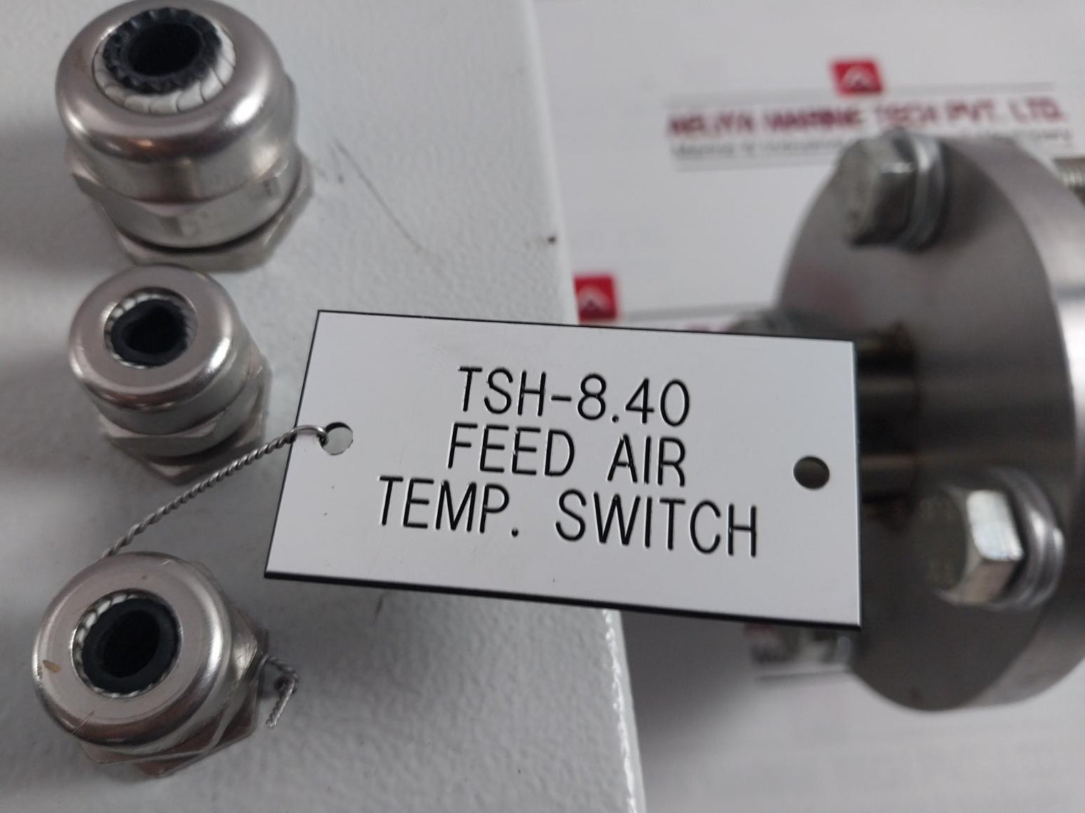 Newtronic 5620-0040 Feed Air Temperature Switch Es Ip66 Ik10 254/440V 3,5Kw