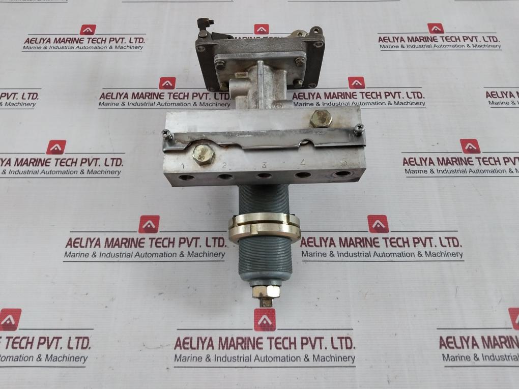 Nippon Grb-314 Mf Reversing Gear Control Valve Assembly Main Engine