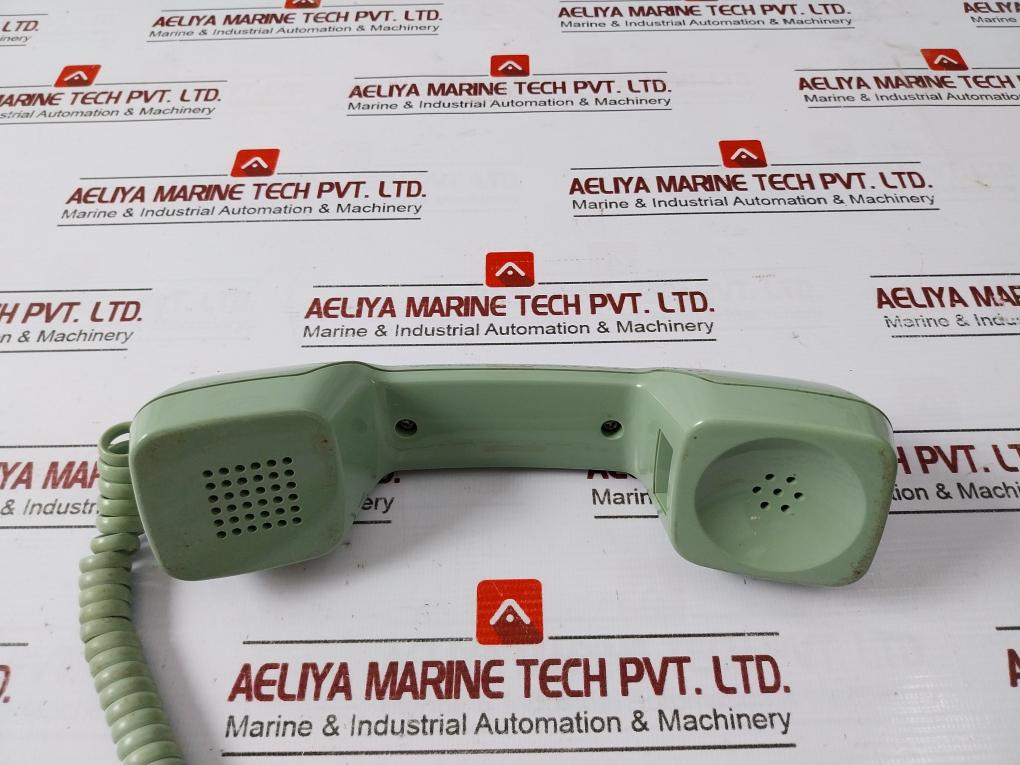 Nippon Hakuyo Oda-1980-1 Waterproof Built In Type Portable Telephone Q92-0002-0