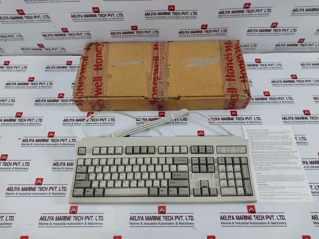 Nmb Rt6856tw Mechanical Keyboard Aq6-cypressz15 121228-101 C