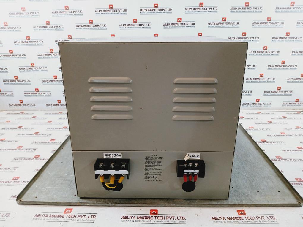 Noah Electric 3Ø Industrial Transformer 10Kva With Molded Circuit Breaker