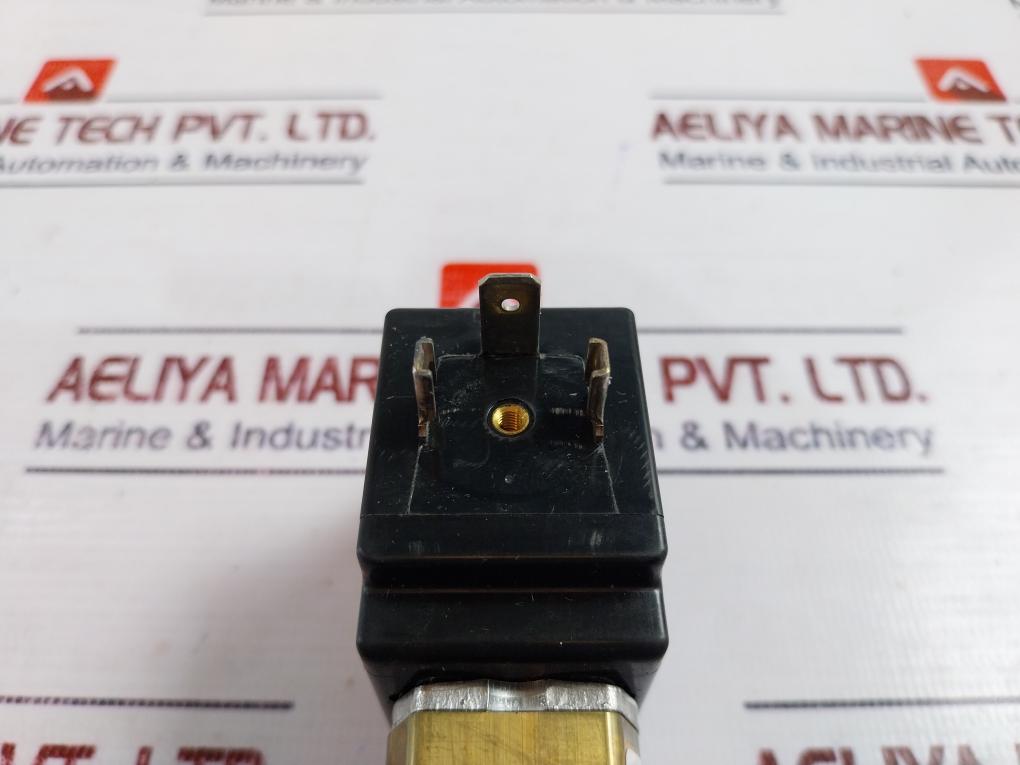 Norgren 9500295 Direct Solenoid Actuated Poppet Valve 230v 40-60 Hz 7-0800-52824