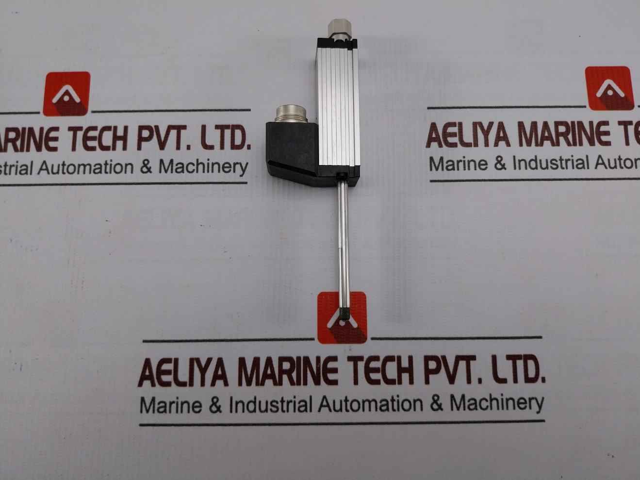 Novotechnik 023271 Position Transducer 102579/A 513604/04