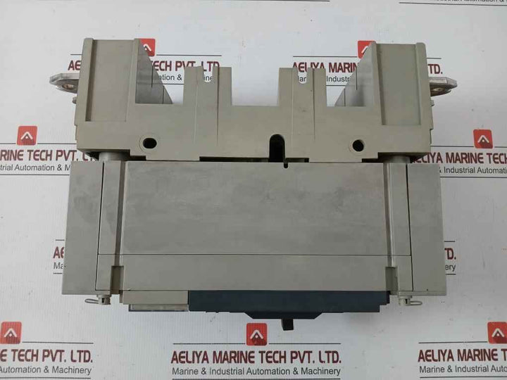 Ns-400L Str23Se 400 Compact Mccb Circuit Breaker 50/60Hz Merlin Gerin