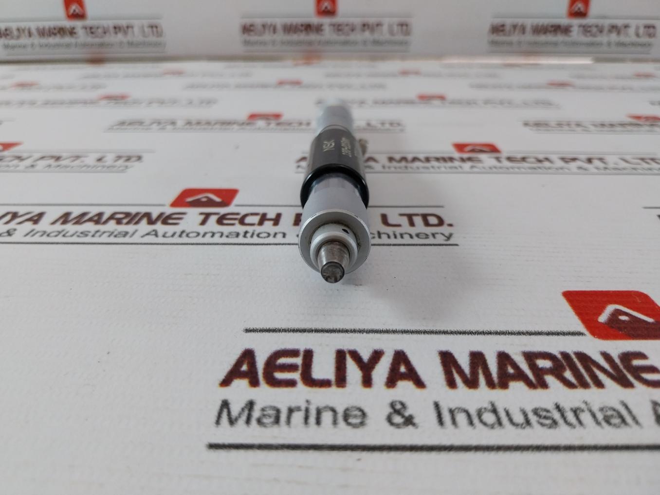 Nsk 0.01Mm Inside Micrometer 190-215 Mm Ch155 0-45