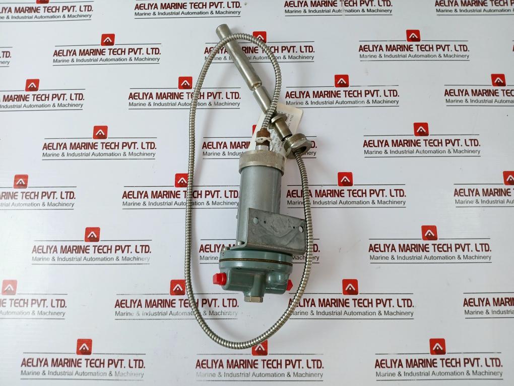Nullmatic 33a5079 Temperature Transmitter 250-0-250f 