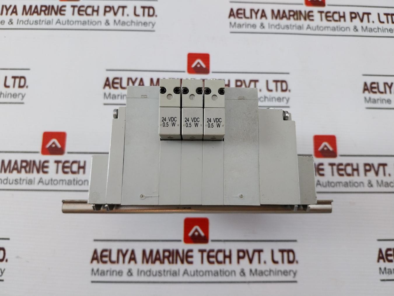Numatics R2Fbbdz4Mk00061 Pneumatic Manifold W/ Double Solenoid Valve Max 100Psig