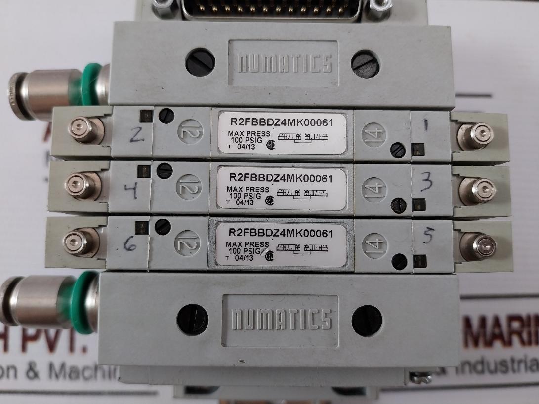 Numatics R2Fbbdz4Mk00061 Pneumatic Manifold W/ Double Solenoid Valve Max 100Psig