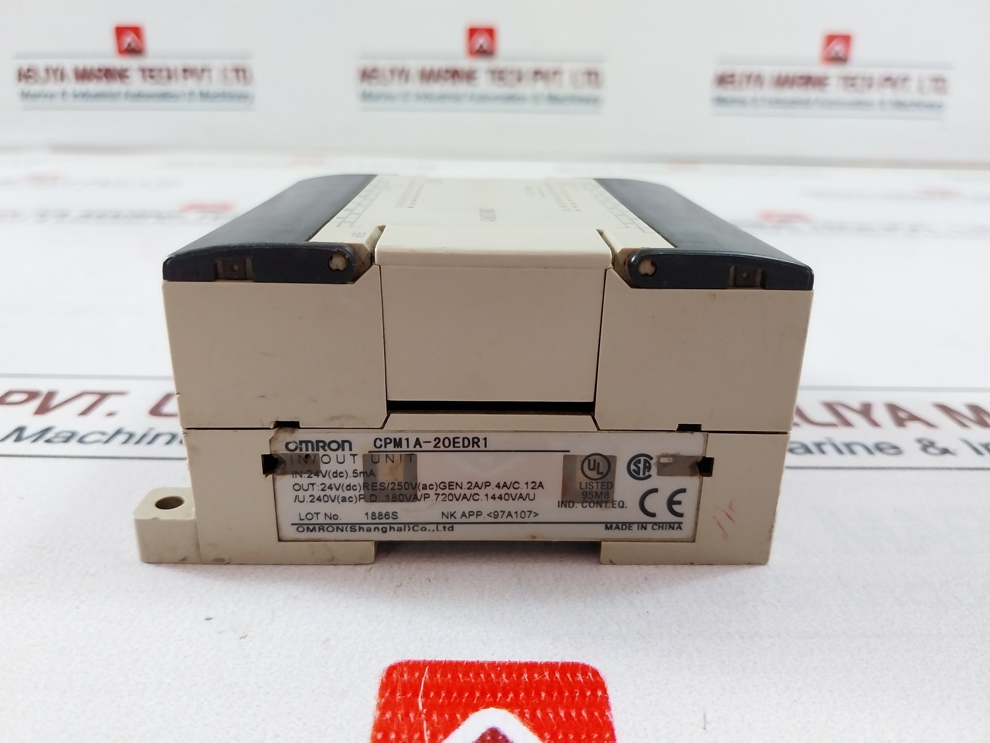 Omron Cpm1A-20Edr1 In/Out Unit 24V Dc 5Ma ,250V