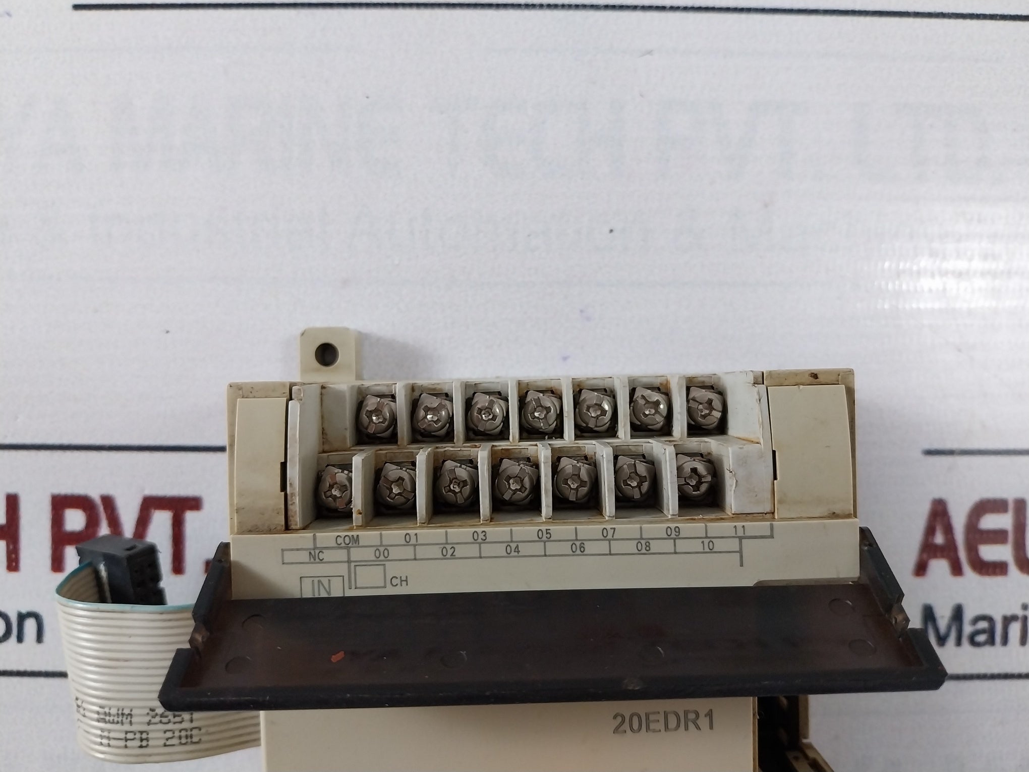 Omron Cpm1A-20Edr1 In/Out Unit 24V Dc 5Ma ,250V