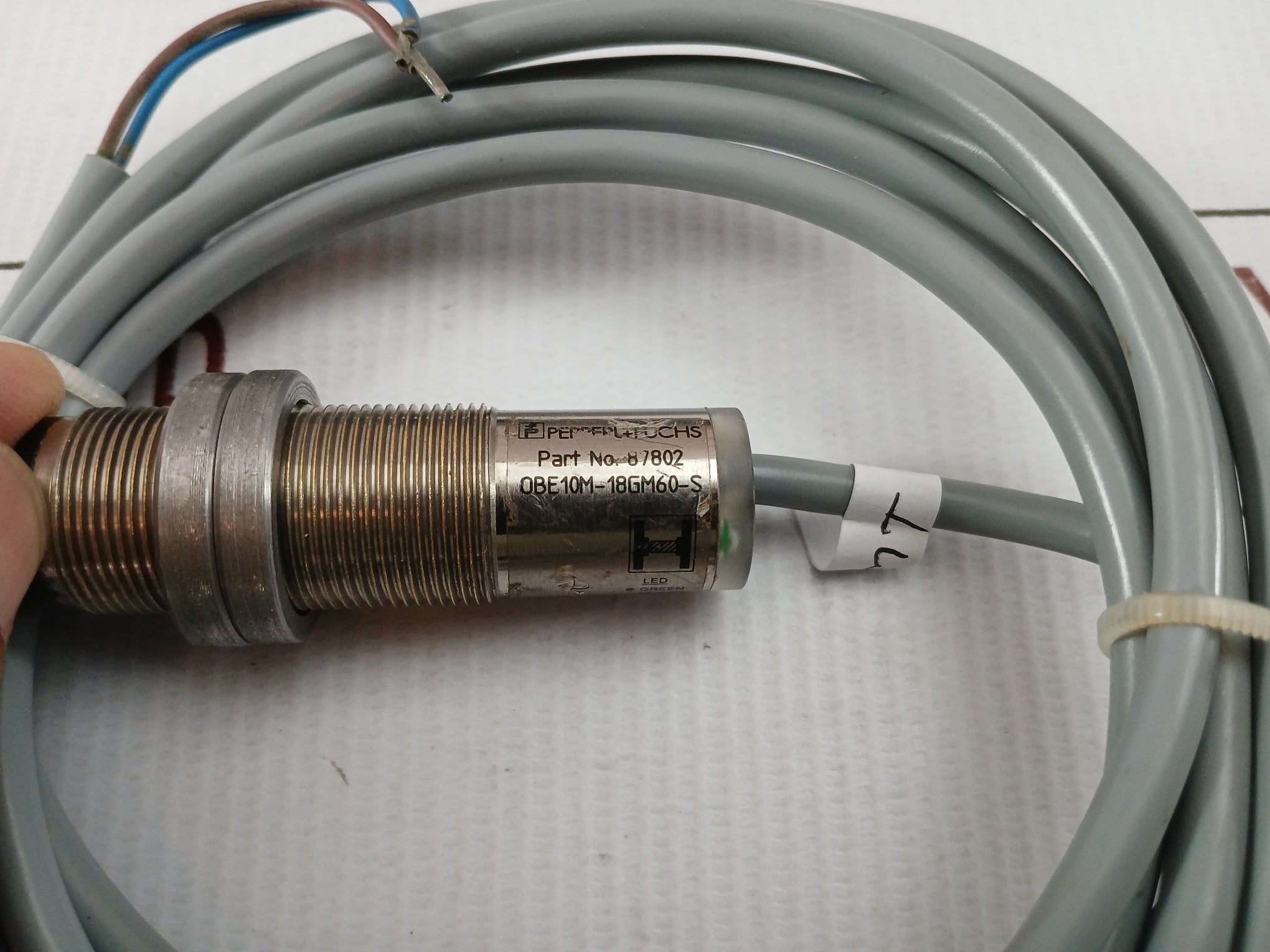 Obe10M-18Gm60-s Photoelectric Sensor With Cable 10-30Vdc 2M Pepperl+Fuchs