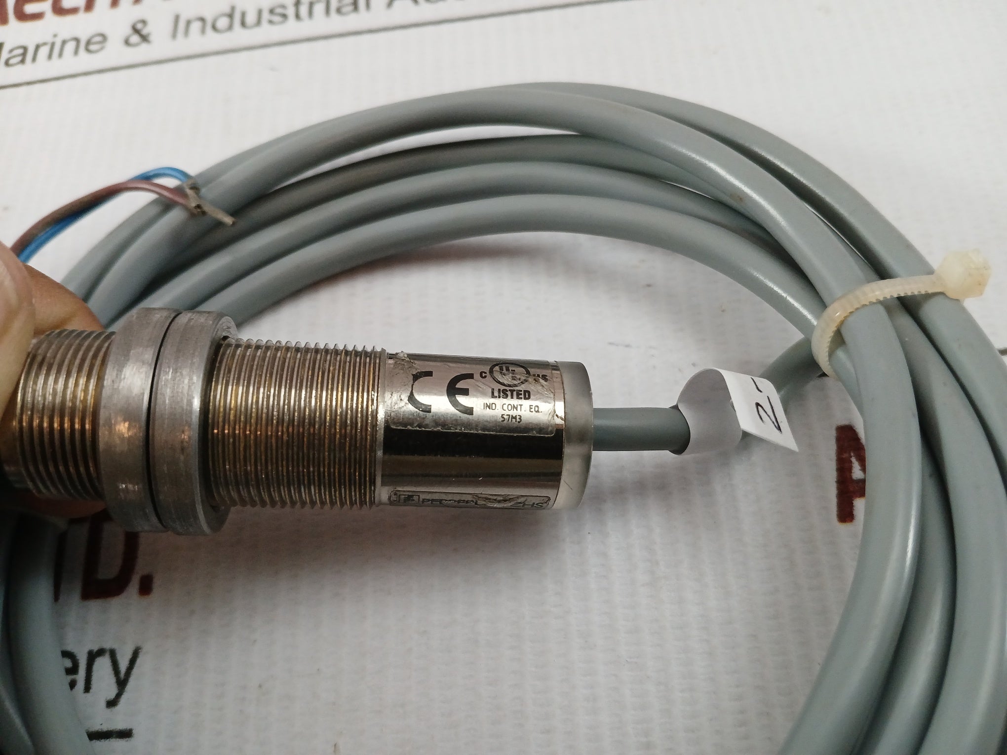 Obe10M-18Gm60-s Photoelectric Sensor With Cable 10-30Vdc 2M Pepperl+Fuchs