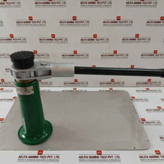 Oct 5.2260-80 Screw Jack 57Al491