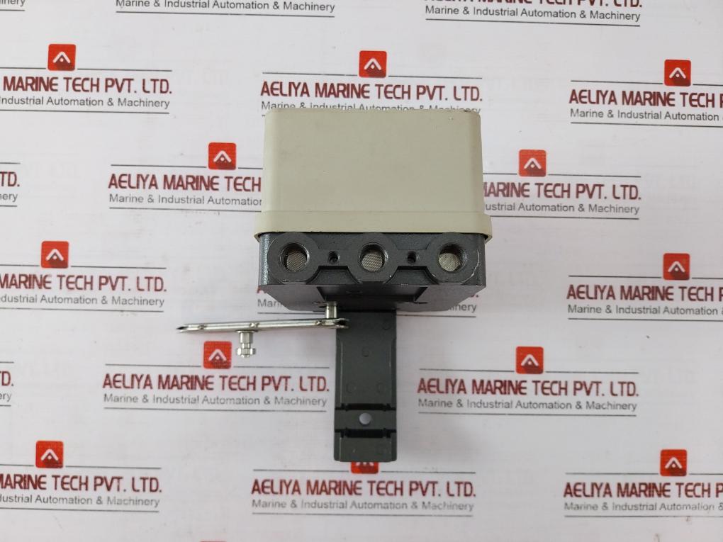 Omc Prp01a Rp01 Pneumatic Positioner 2-10 Bar 3-15 Psi