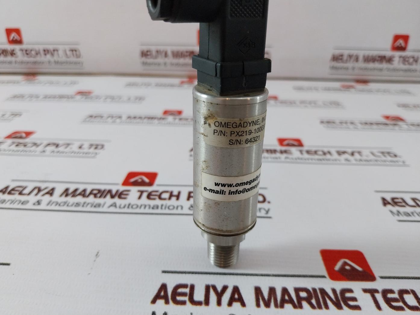 Omegadyne Px219-100G5V Solid State Transducer Canfield Connector 250V Ac/Dc