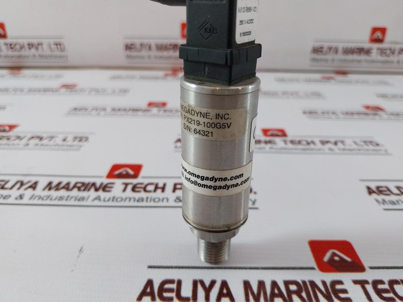 Omegadyne Px219-100G5V Solid State Transducer Canfield Connector 250V Ac/Dc