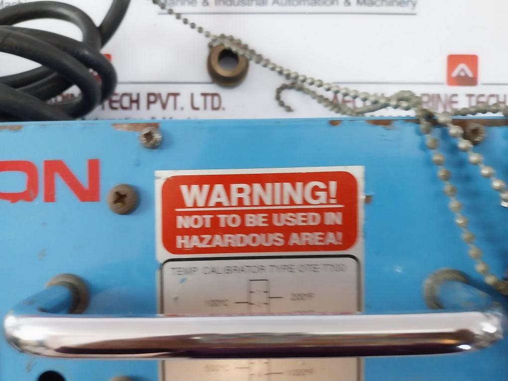 Omicron Ote-t700 Temperature Calibrator (Not Working)