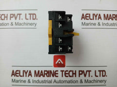 Omron 10A 250Vac Relay Socket Part No: P2Cf-11