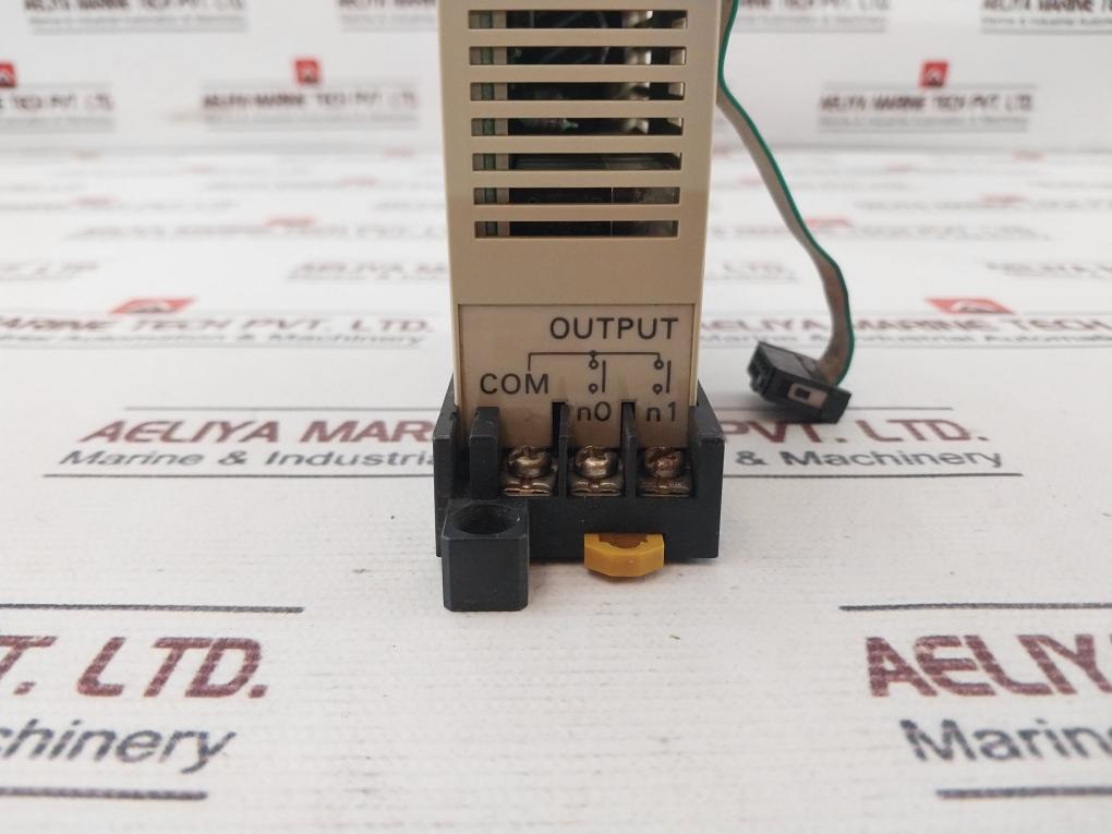 Omron 3G2A3-0C221 Programmable Controller I/O Device 2A 250V Ac Max