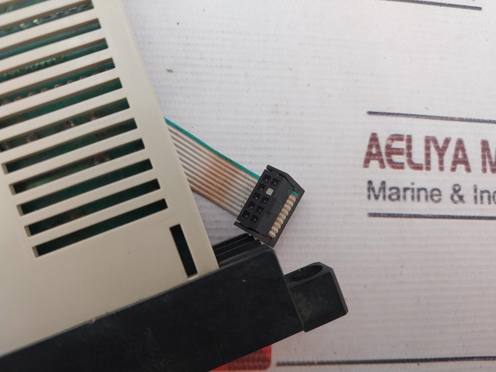 Omron 3G2A3-0C221 Programmable Controller I/O Device 2A 250V Ac Max