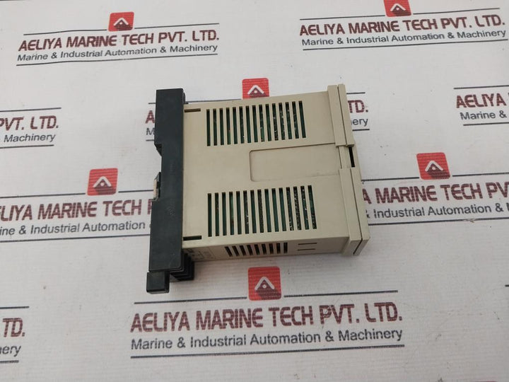 Omron 3G2A3-0C221 Programmable Controller I/O Device 2A 250V Ac Max