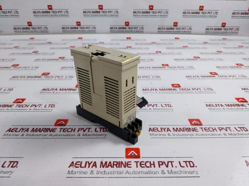 Omron 3G2A3-oc221 Output Module 2A 250V Ac