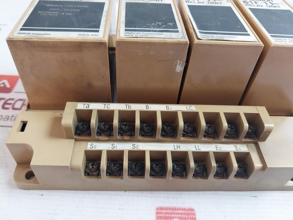 Omron 61F-g3-0B Floatless Level Switch With Relay Unit 61F-11-3 100/200Vac 8Vac