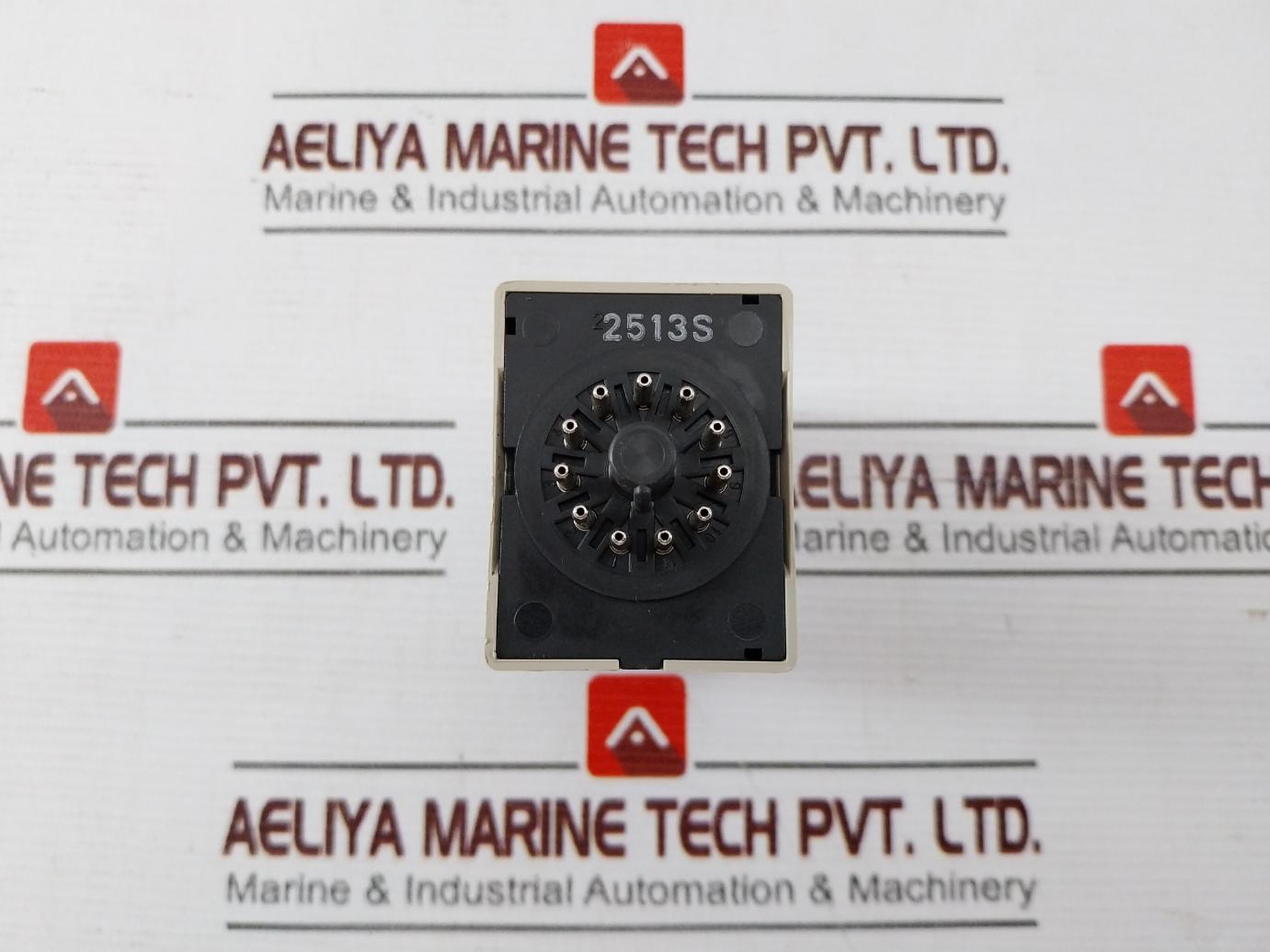 Omron 61F-gp-n Floatless Level Switch Pfc-n8 220Vac 3.5Va 50/60Hz 8Vac 250Vac/3A