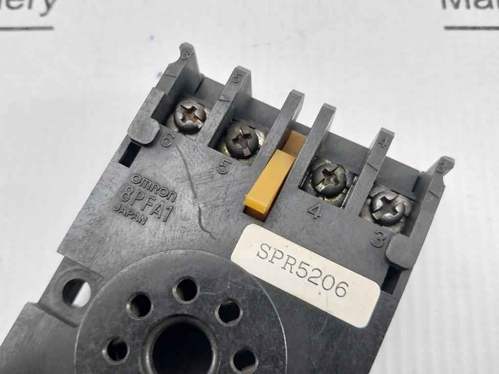 Omron 8Pfa1 Relay Socket Base 250V 7.5A Spr1206