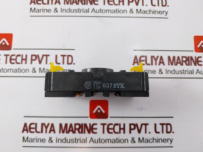 Omron 8PFA Socket, 250V Relay Socket 7.5A 0378YK