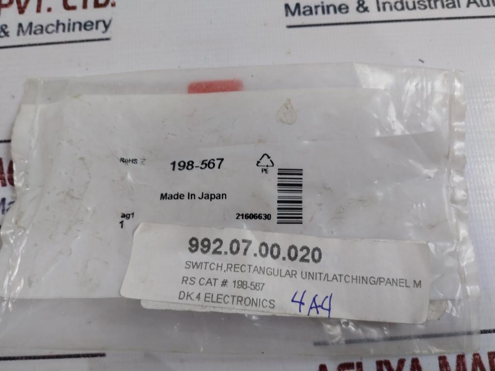 Omron A3Cj-7021 Illuminated Push Button Switch Latching, Panel Mount