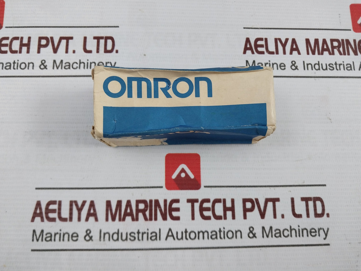 Omron A3Pj-704 Pushbutton Switch 28V/1.2W 5A 125Vac