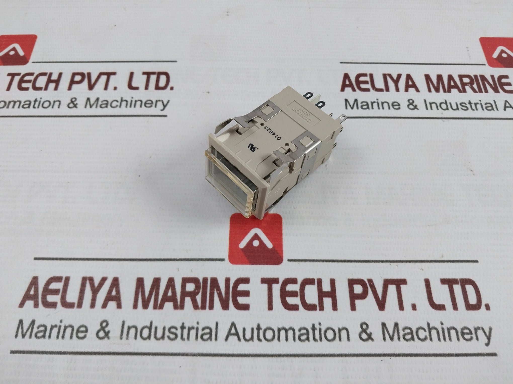 Omron A3Pj-704 Pushbutton Switch 28V/1.2W 5A 125Vac