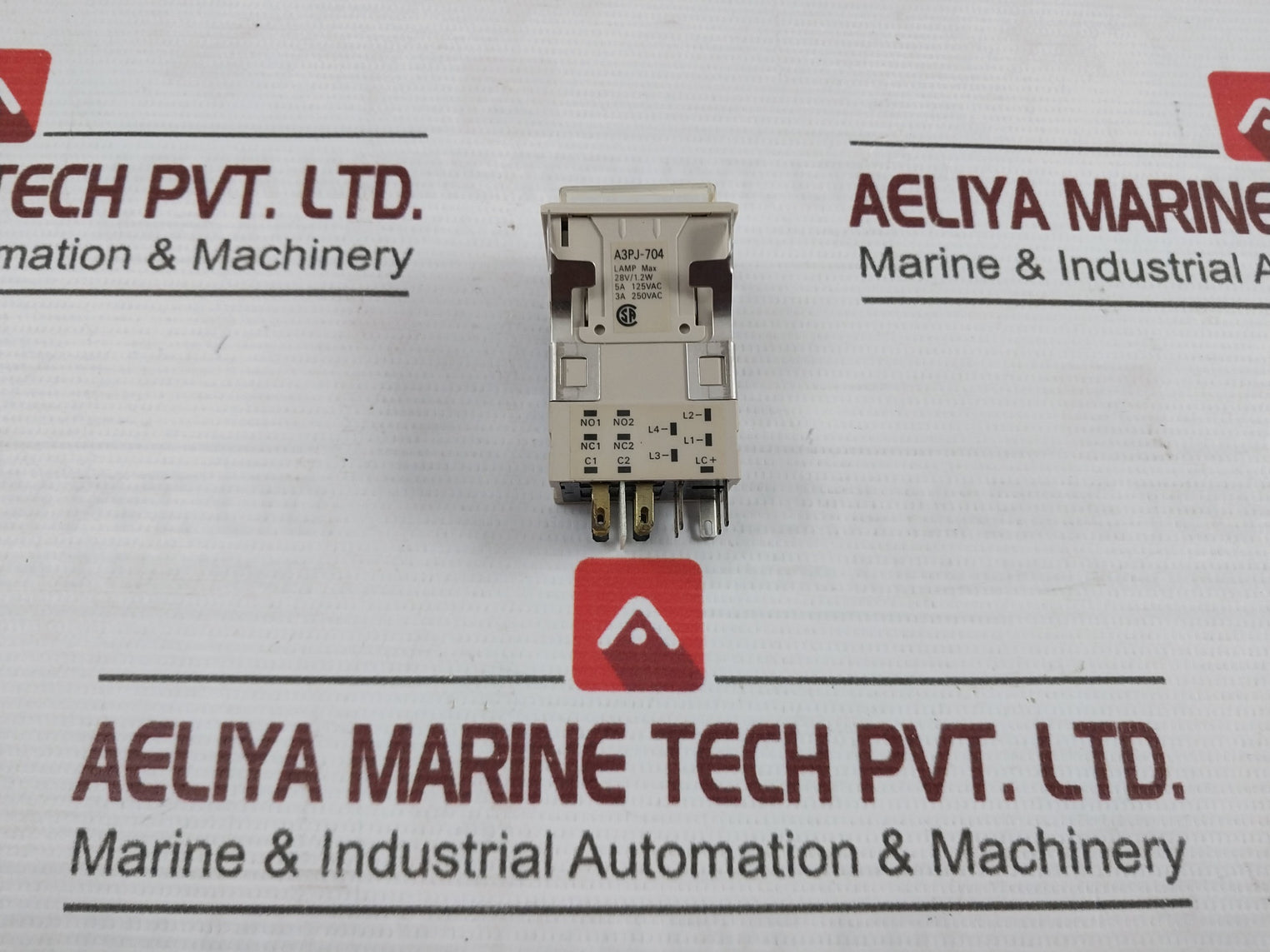 Omron A3Pj-704 Pushbutton Switch 28V/1.2W 5A 125Vac