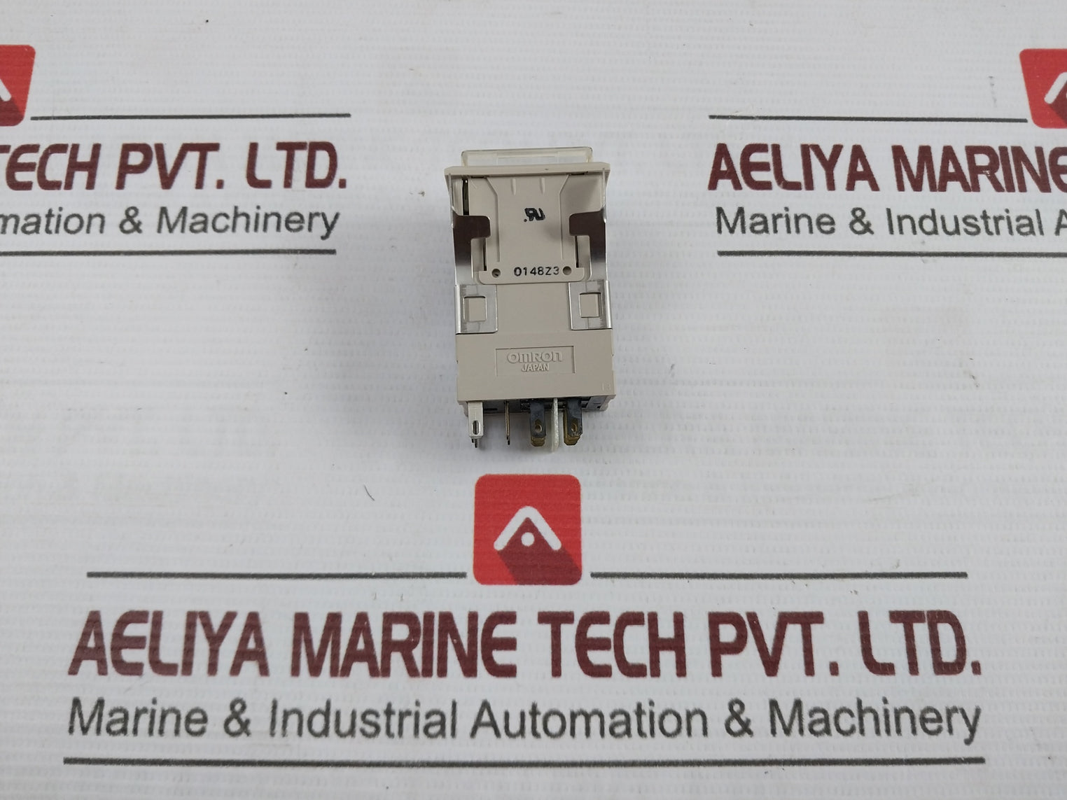 Omron A3Pj-704 Pushbutton Switch 28V/1.2W 5A 125Vac