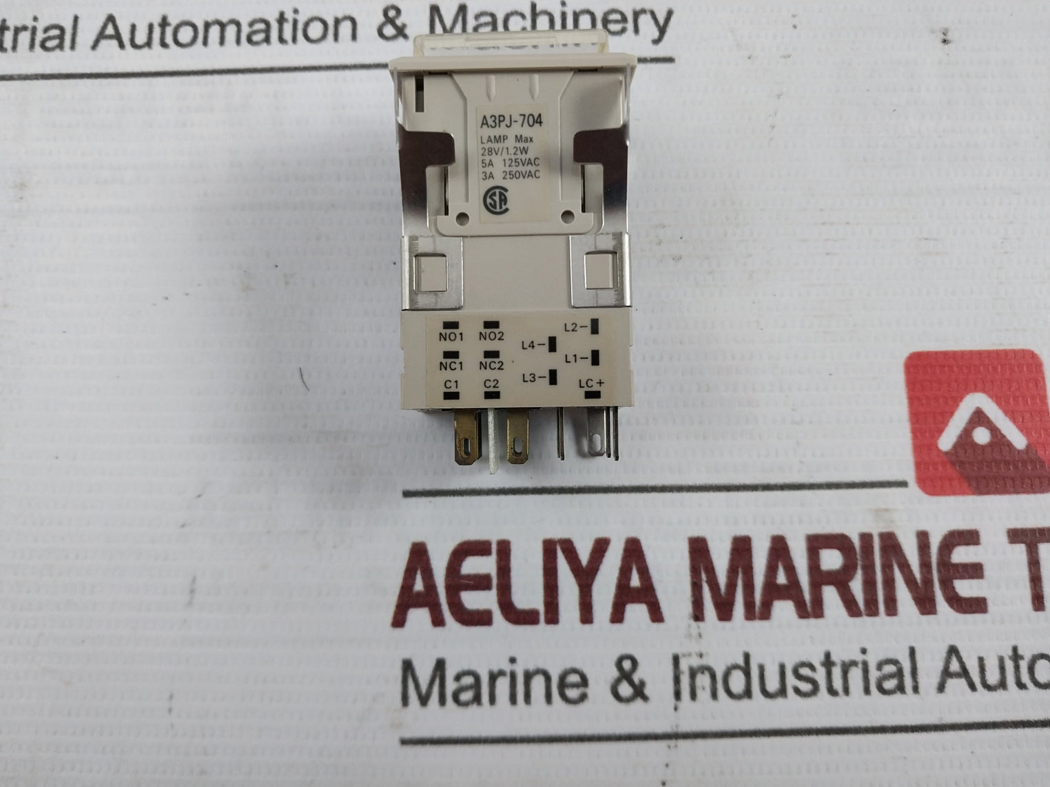 Omron A3Pj-704 Pushbutton Switch 28V/1.2W 5A 125Vac