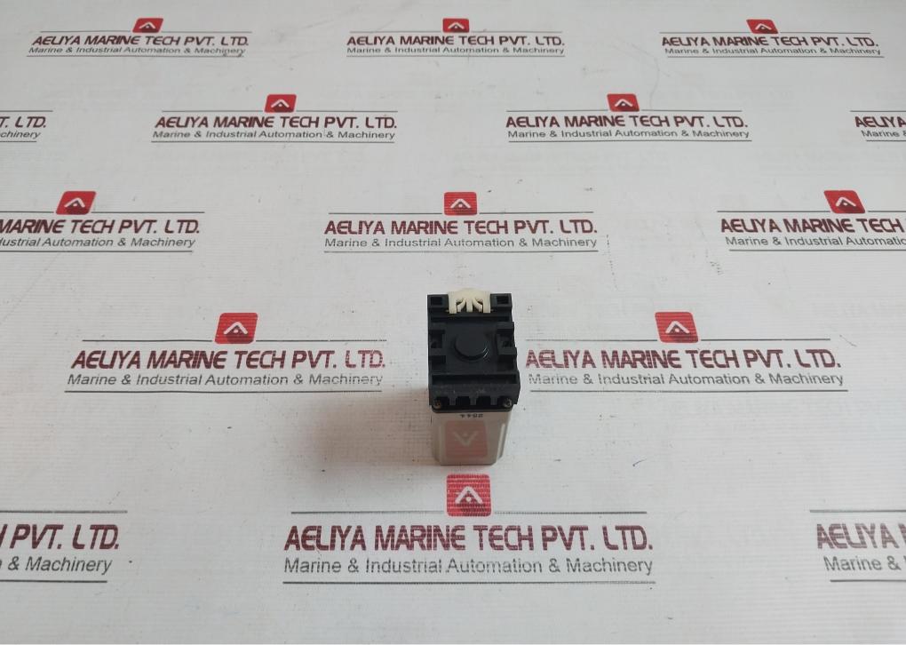 Omron Apr-s Phase Reversal Relay 200/220Vac 50/60Hz Id 011E, Pf083N