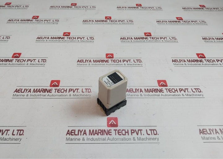 Omron Apr-s Phase Reversal Relay 200/220Vac 50/60Hz Id 011E, Pf083N
