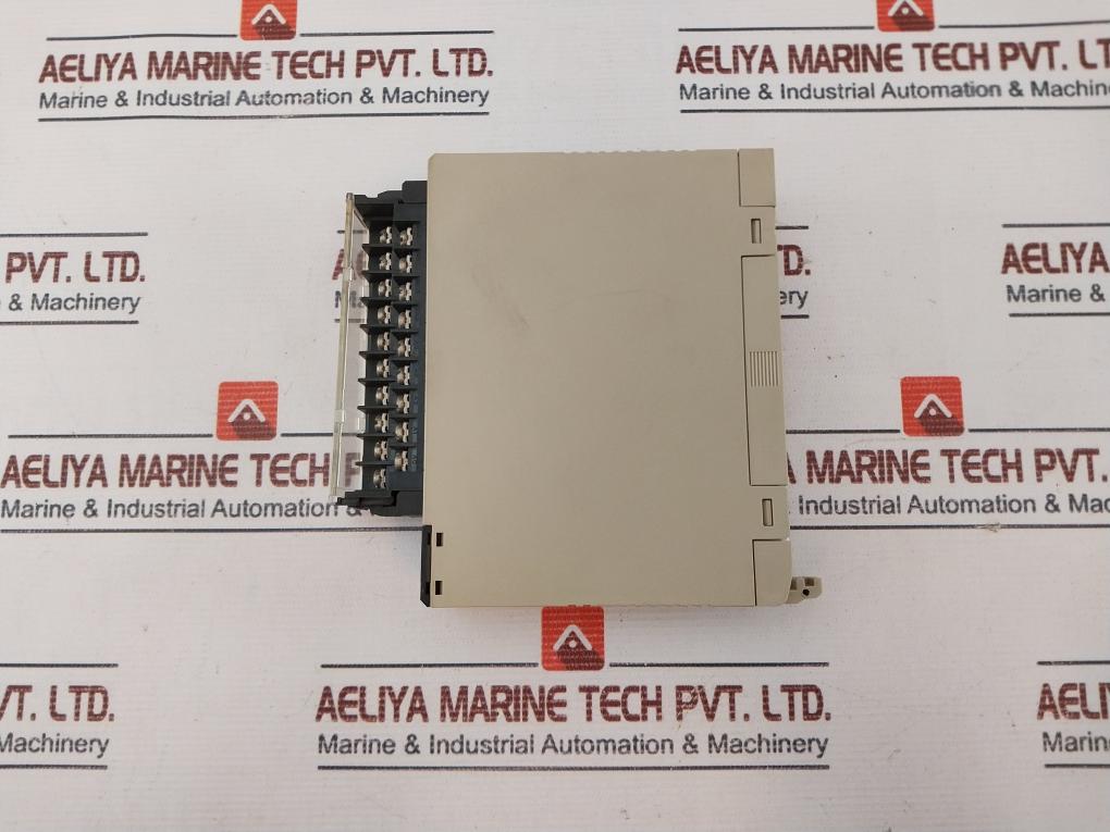 Omron C200H-0C225 Output Unit 04501001