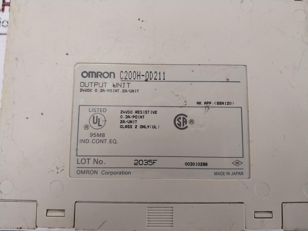 Omron C200H-0D211 Output Unit
